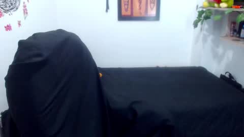 menfismuller online show from September 18, 6:39 pm