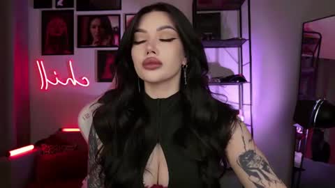 Amy Meow online show from June 18, 6:02 pm