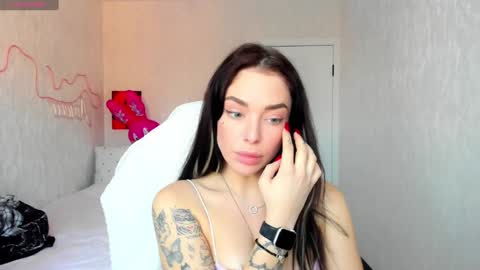 Megan online show from December 17, 8:34 am