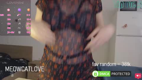 Snapshot of meowcatlove chatting on January 30, 8:42 pm meowcatlove online show from January 30, 8:42 pm