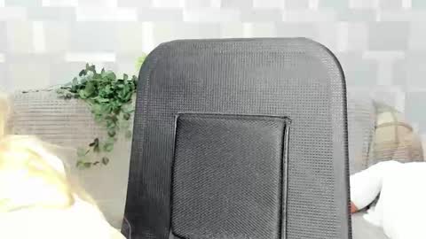 meowcr online show from December 17, 11:09 pm