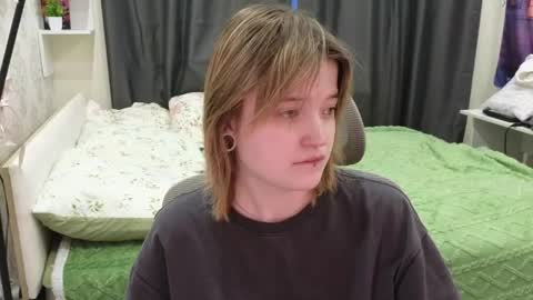 meowme online show from April 11, 1:22 am