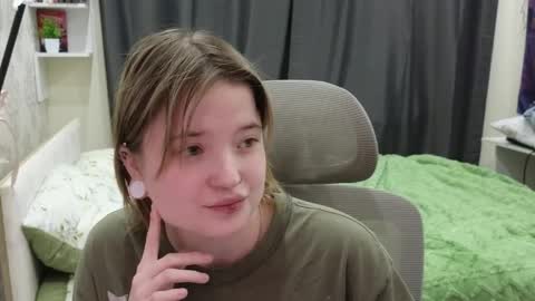 meowme online show from April 4, 11:14 pm