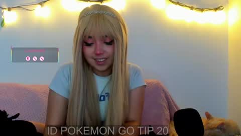 meowmelf online show from June 22, 10:40 pm