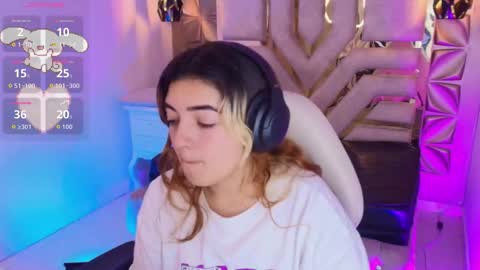    online show from November 5, 7:52 pm