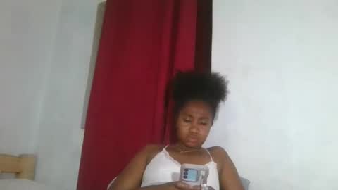 meraldaaaa online show from November 7, 5:57 am