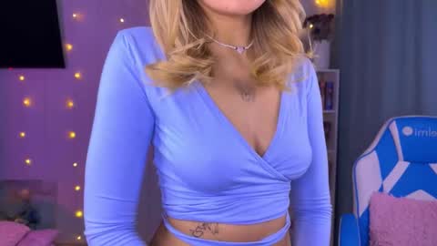 Molly online show from October 18, 4:48 am