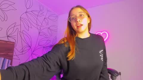 merida06 online show from October 28, 3:34 am