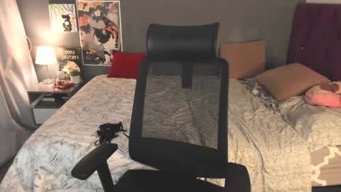 laura 3 i am independent model online show from March 27, 3:08 am