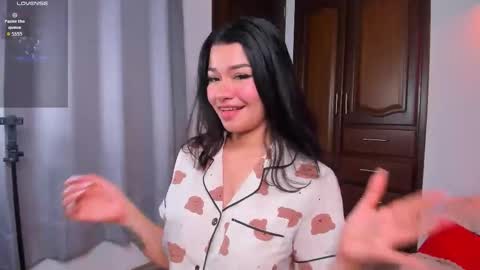instagram fernandatoloza01  online show from May 14, 2:39 am