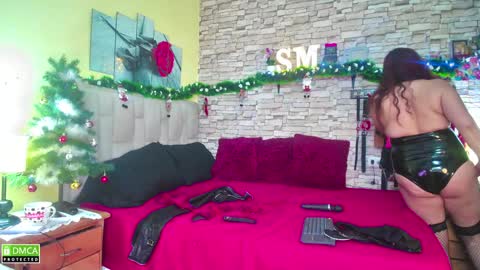 Snapshot of merlyna1 chatting on December 14, 6:24 am MERLYNA1 online show from December 14, 6:24 am