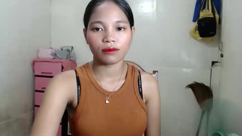 merryrose143 online show from May 19, 6:31 am