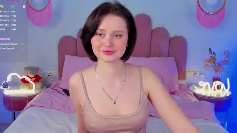 Snapshot of merylew chatting on March 9, 6:17 am Anna online show from March 9, 6:17 am