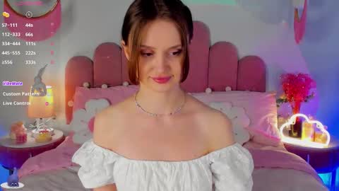 Snapshot of merylew chatting on September 9, 5:51 am Anna online show from September 9, 5:51 am