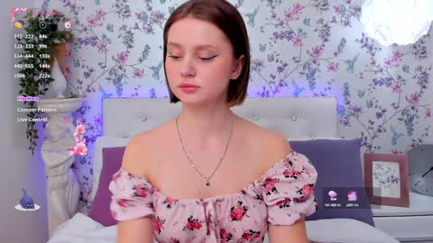 Snapshot of merylew chatting on December 6, 6:26 am Anna online show from December 6, 6:26 am