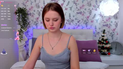 Snapshot of merylew chatting on January 5, 6:02 am Anna online show from January 5, 6:02 am