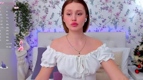 Snapshot of merylew chatting on December 18, 7:47 am Anna online show from December 18, 7:47 am