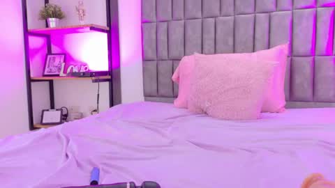 Mery Stone online show from May 4, 4:27 am