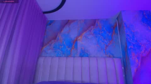 Emi online show from February 26, 7:35 pm