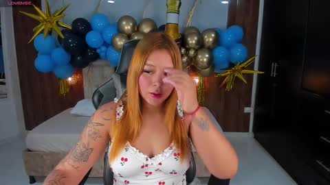 Violett online show from October 6, 7:29 pm