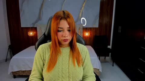 Violett online show from January 5, 6:02 pm