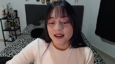 mia online show from December 27, 12:29 am