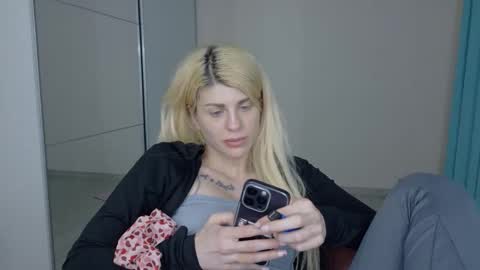 mia_angel online show from May 23, 5:55 pm