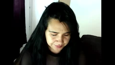 mia_beautiful1 online show from March 18, 9:09 pm