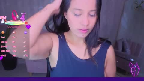 Mia  online show from May 25, 12:48 pm