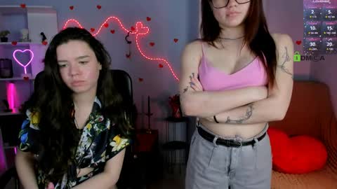 Mia online show from March 25, 1:47 pm