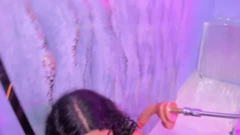 mia online show from November 9, 12:12 pm