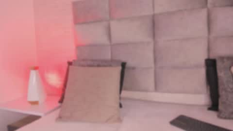 Mia crawford online show from February 7, 12:42 pm