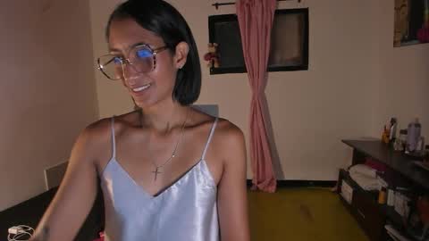 Mia Sandoval online show from March 18, 12:10 pm