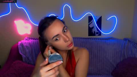 mia_cutie77 online show from October 12, 9:44 am