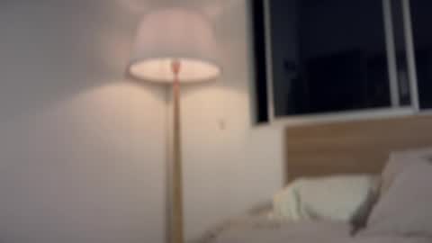 mia_ferrer777 online show from May 23, 11:36 pm
