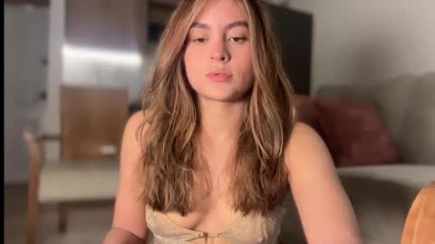 mia_ferrer777 online show from March 5, 12:39 am