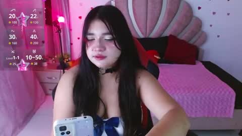 mia online show from May 19, 1:56 am