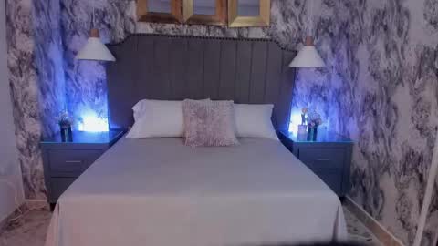 Snapshot of mia_gb chatting on September 30, 12:22 pm mia_gb online show from September 30, 12:22 pm