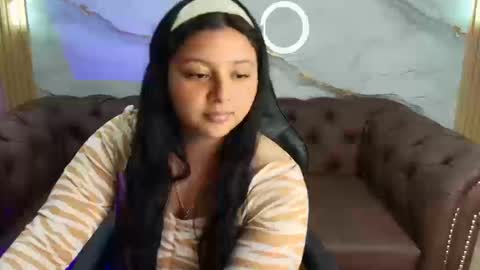 Mia online show from September 16, 8:28 pm