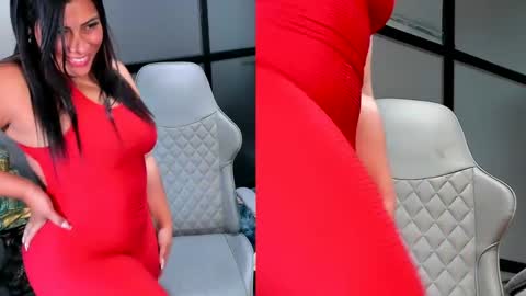 Mia.... Nice to meet you  thumb up me please its important online show from March 11, 7:25 pm