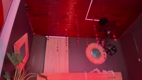 Val  online show from December 21, 12:20 pm