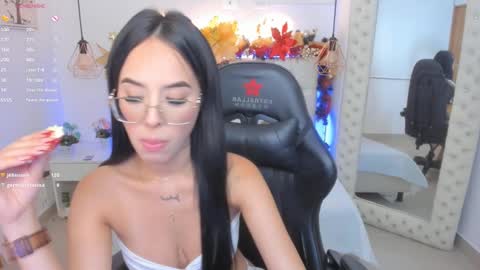    online show from December 16, 2:05 pm