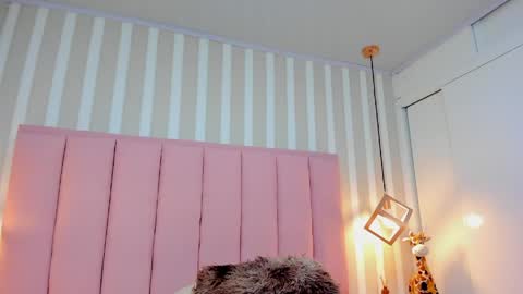 Naomi online show from May 11, 2:45 pm