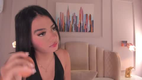 Mia online show from May 8, 3:43 am