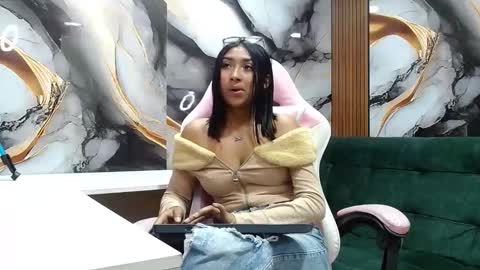Mia.  online show from May 2, 11:24 am