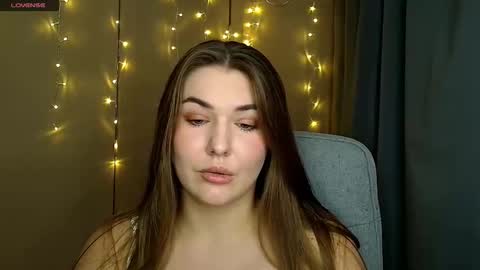 mia_lemm online show from November 5, 8:52 am