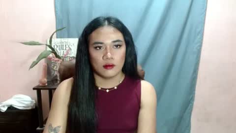 Mia online show from October 4, 12:11 pm