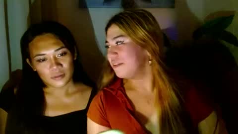 Mia online show from March 4, 1:59 pm
