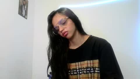 mia lucy 21 online show from October 16, 1:47 pm