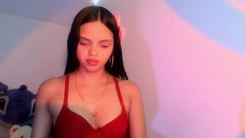 mia lucy 21 online show from March 31, 11:16 pm